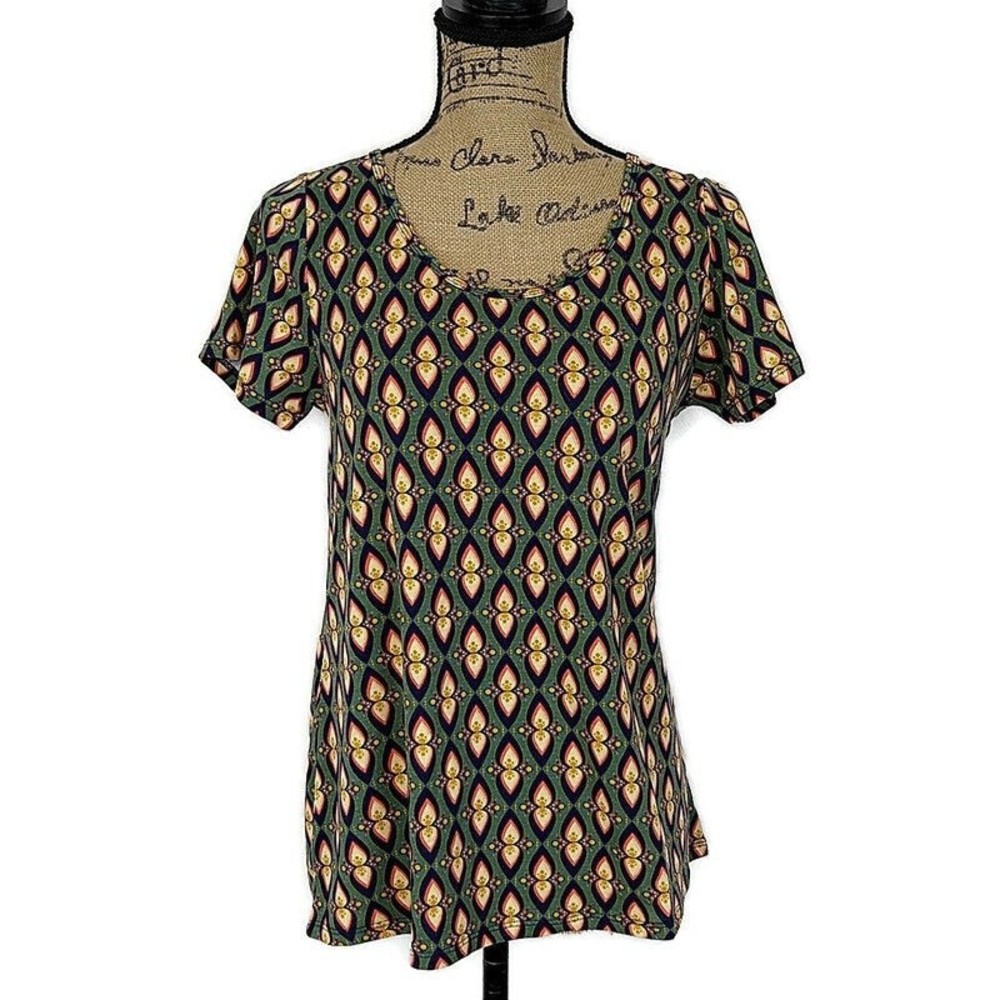 NWT LulaRoe Womens sz XS Classic T Shirt Green Geometric Scoop Neck Short Sleeve